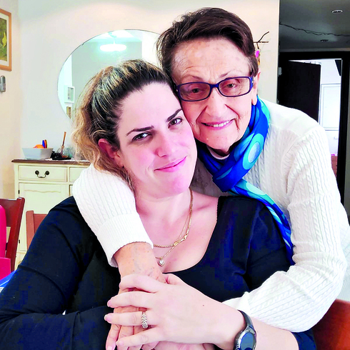 רותם מלר־צרויה עם סבתה ציפורה ברודנר ז"ל. "עבורי זה חלום שמתגשם"